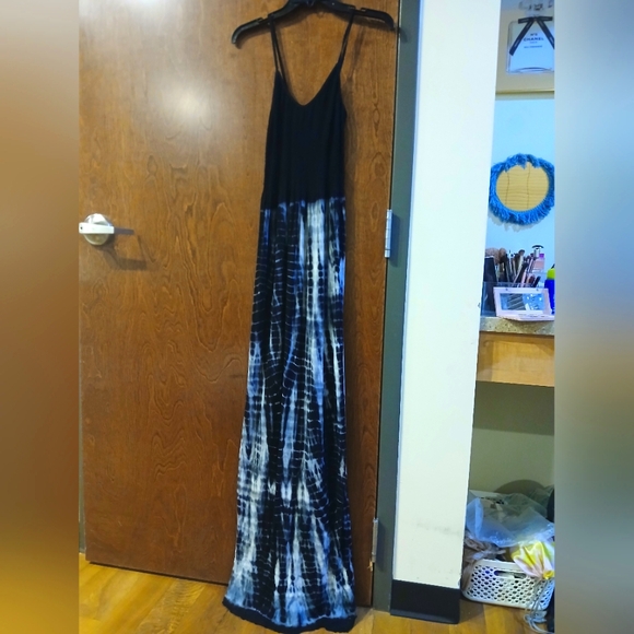 NWOT/ POOF tye dye maxi dress - Picture 1 of 8